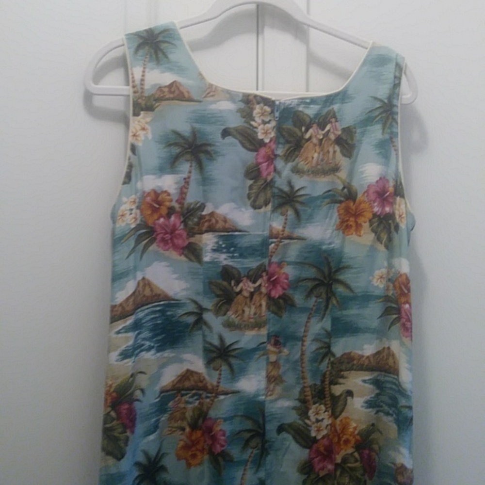 YOUNG HAWAII Vintage Hawaii with a slit on the left leg Dress - Picture 5 of 5